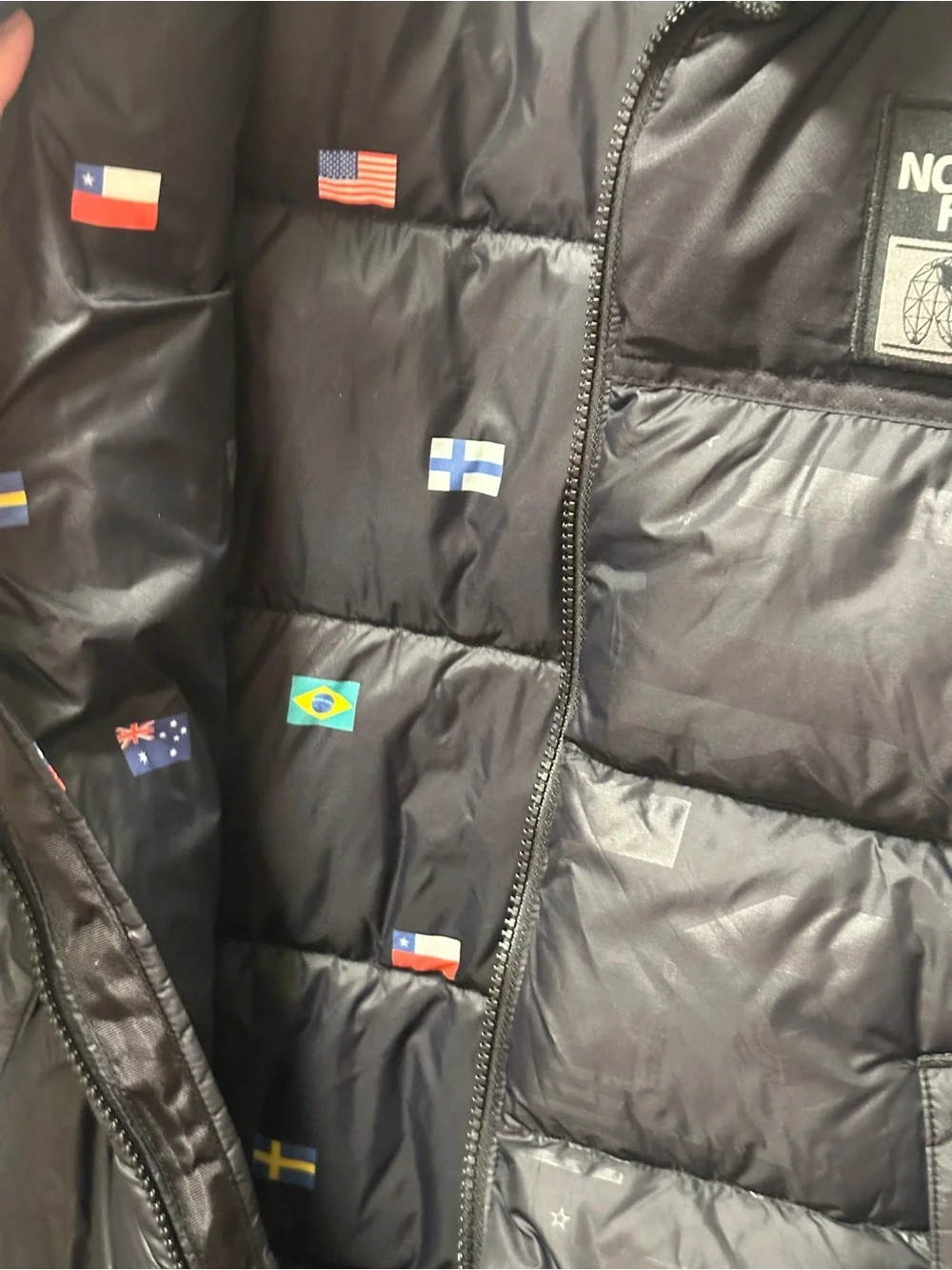 Rare The North Face Winter Olympics Puffer Vest With Country Flags Small Men’s